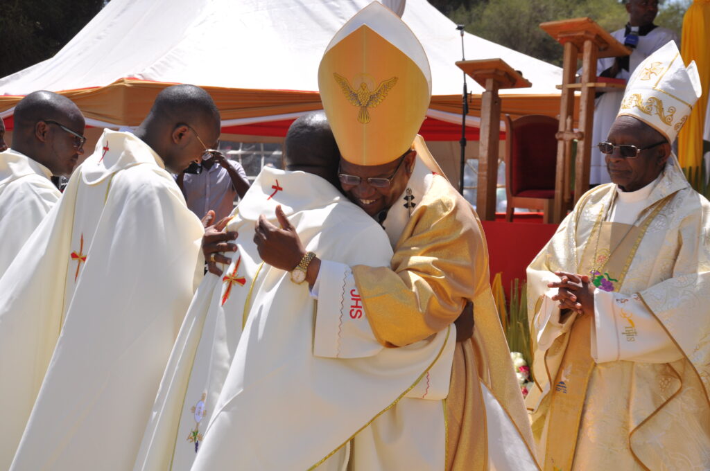 Nyeri Ordains First Blind Priest in Kenya